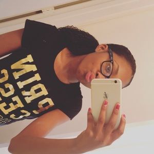 Meet your Posher, Samiah